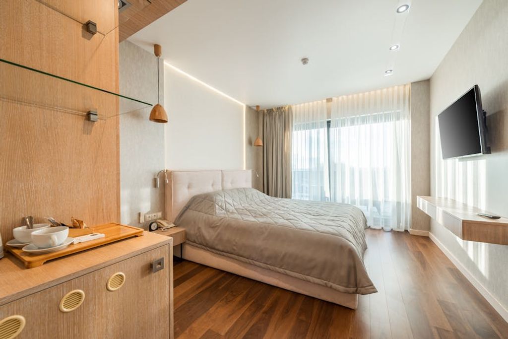 Max Vakhtbovych באתר PEXELS luxury laminate flooring